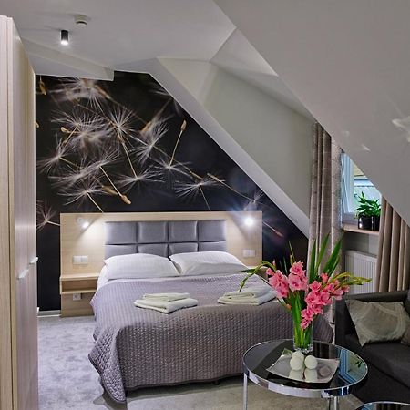 Hotel Podjadek グジノ エクステリア 写真