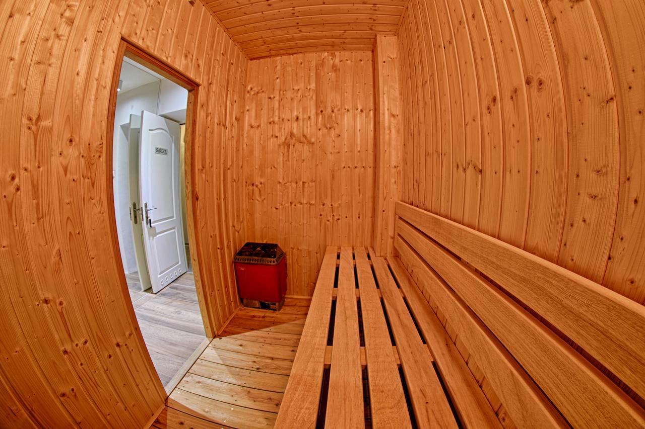 Hotel Podjadek グジノ エクステリア 写真